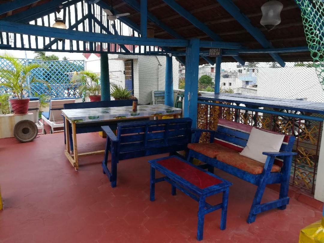 بونديتْشيري Swades Guest House المظهر الخارجي الصورة