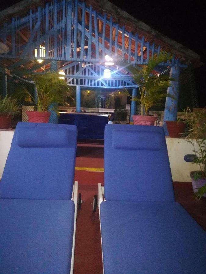 بونديتْشيري Swades Guest House المظهر الخارجي الصورة