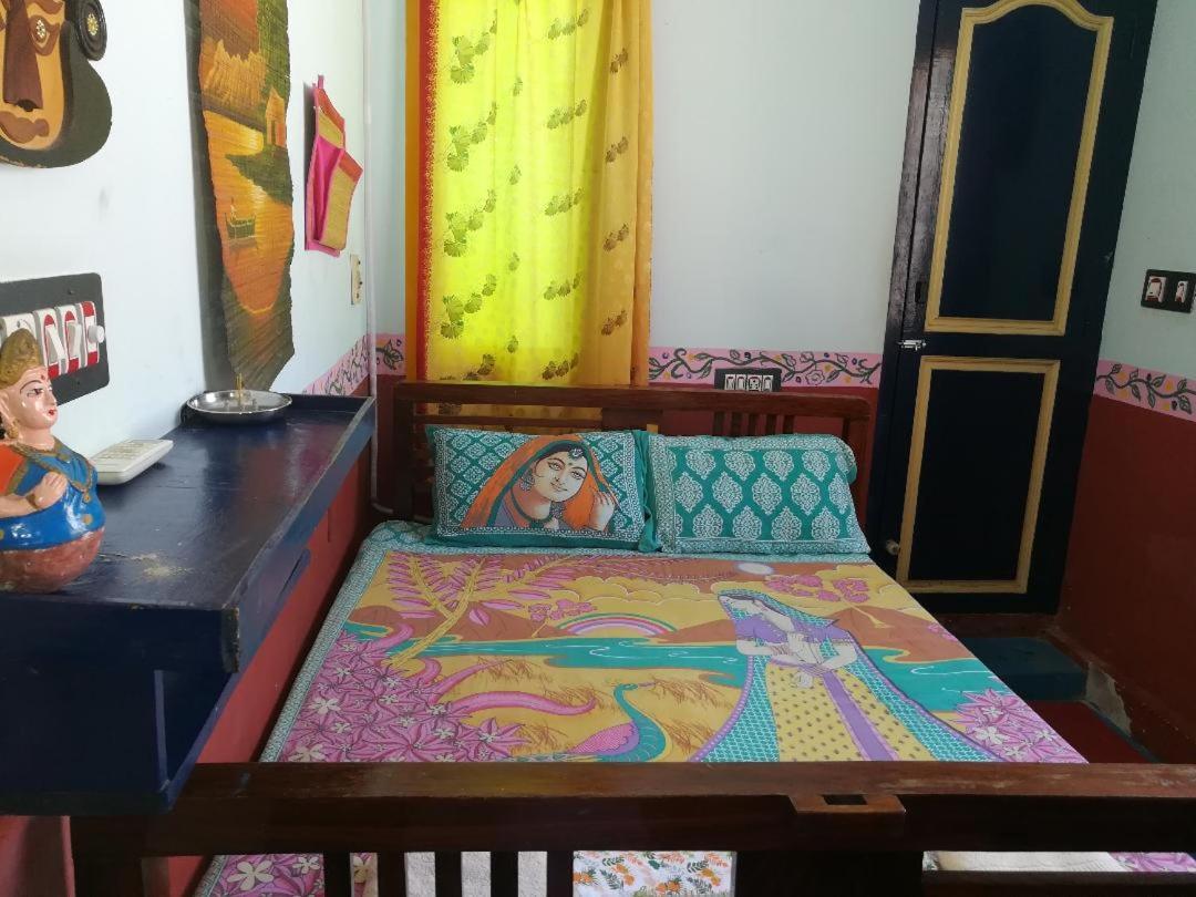 بونديتْشيري Swades Guest House المظهر الخارجي الصورة