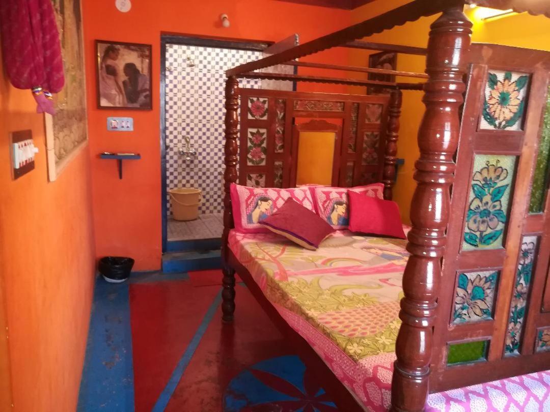 بونديتْشيري Swades Guest House المظهر الخارجي الصورة