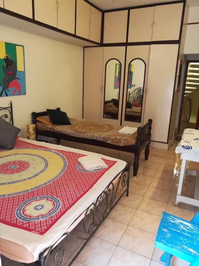 بونديتْشيري Swades Guest House المظهر الخارجي الصورة